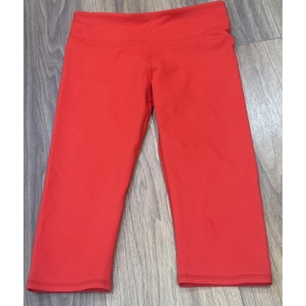 Fabletics Capri Leggings Orange Color, Size S